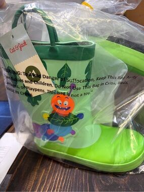 Cat & Jack Mint Green Leaf Tote with Colorful Cartoon Character